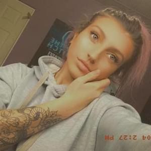 Meet your Posher, Dakota